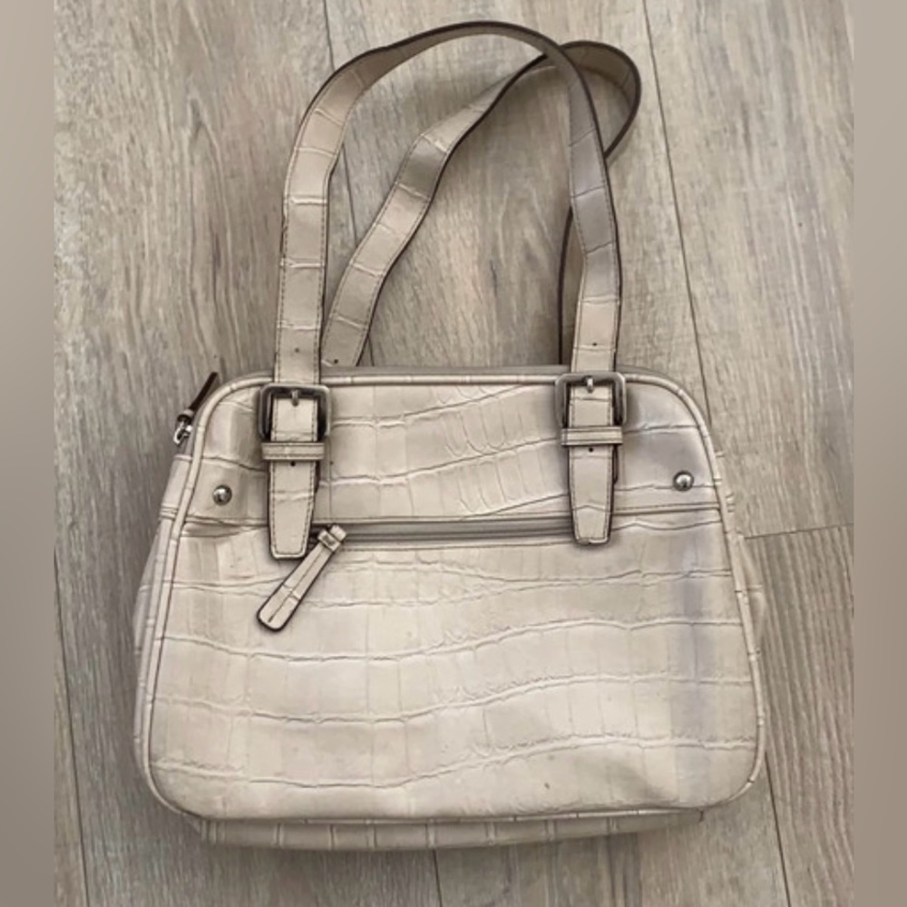 Villager Liz Claiborne cream color faux leather handbag